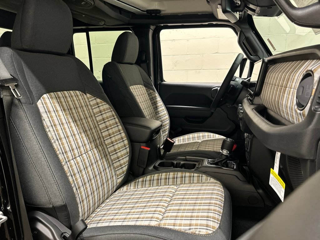 New 2026 Jeep Gladiator Sport AWD/4WD image 10