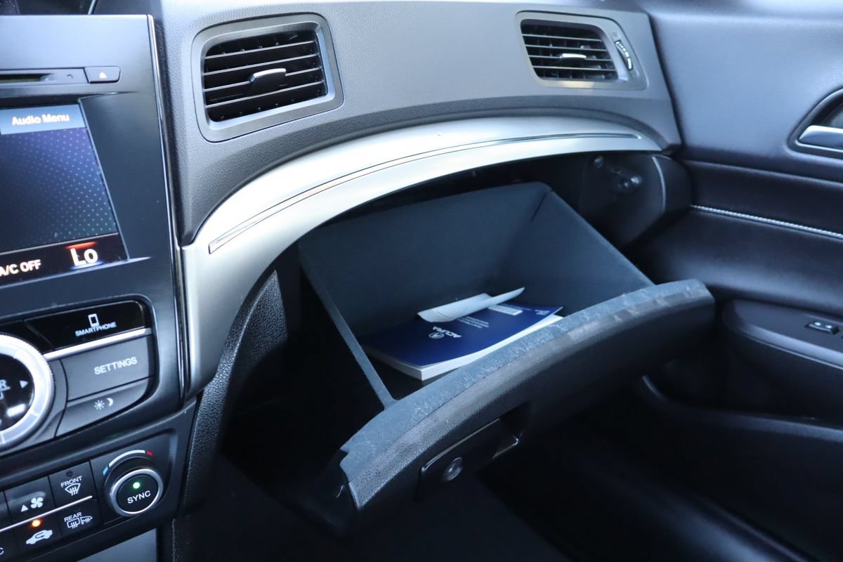 Used 2020 Acura ILX w/ Premium Package FWD image 38