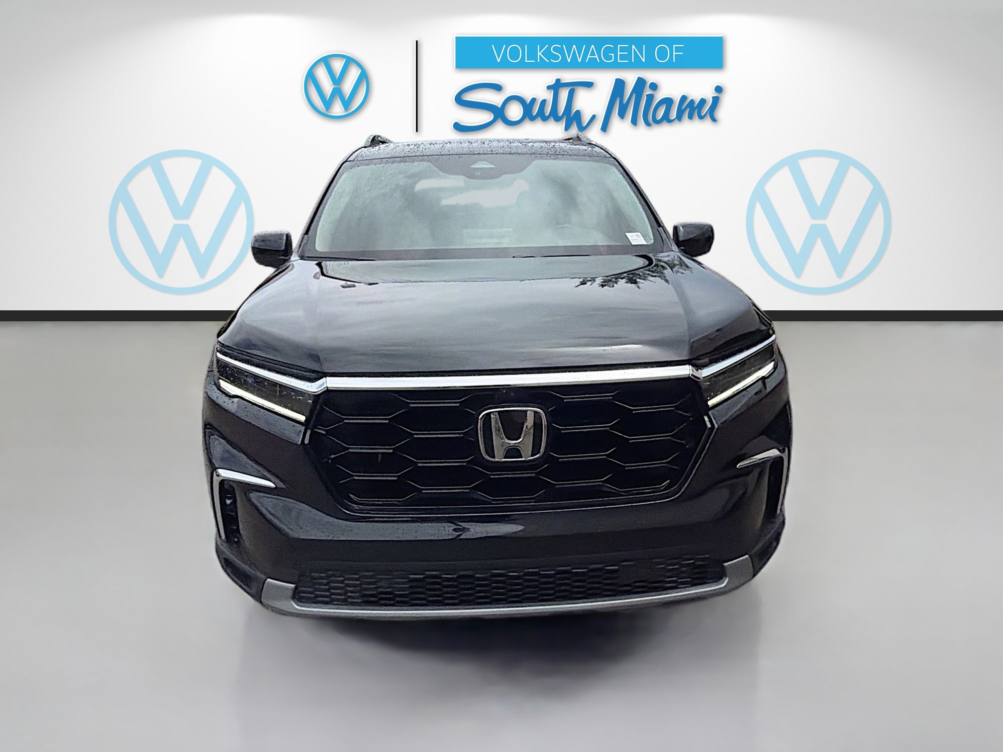 Used 2025 Honda Pilot Elite image 2