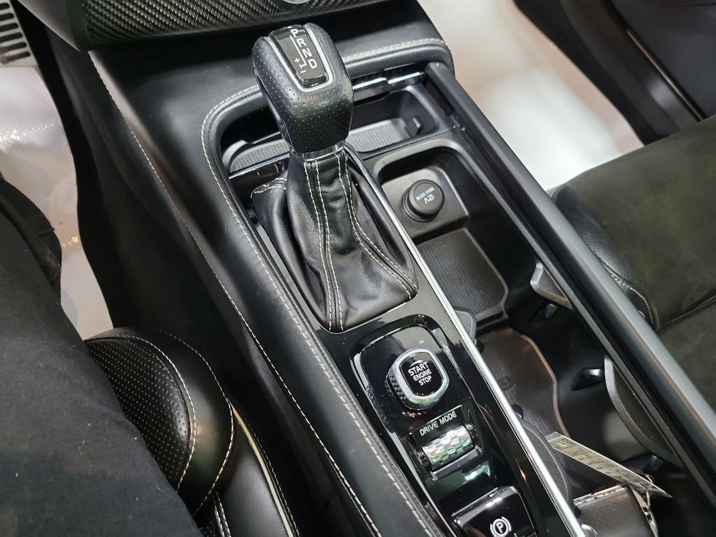 Used 2018 Volvo XC90 T6 R-Design w/ Convenience Package image 29
