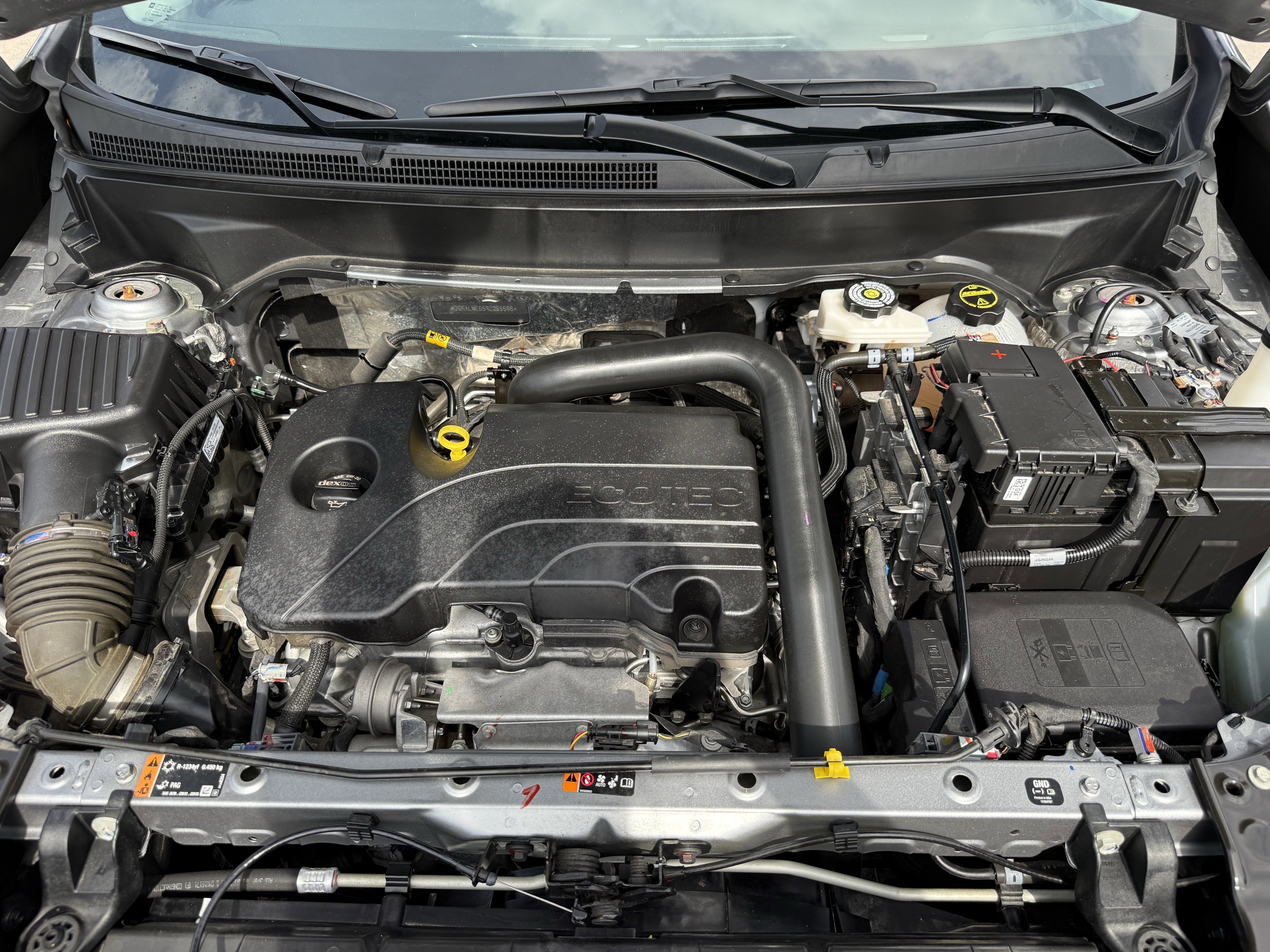 Used 2024 GMC Terrain SLE w/ Driver Convenience Package image 33