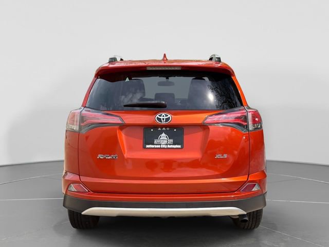 Used 2016 Toyota RAV4 XLE FWD image 5