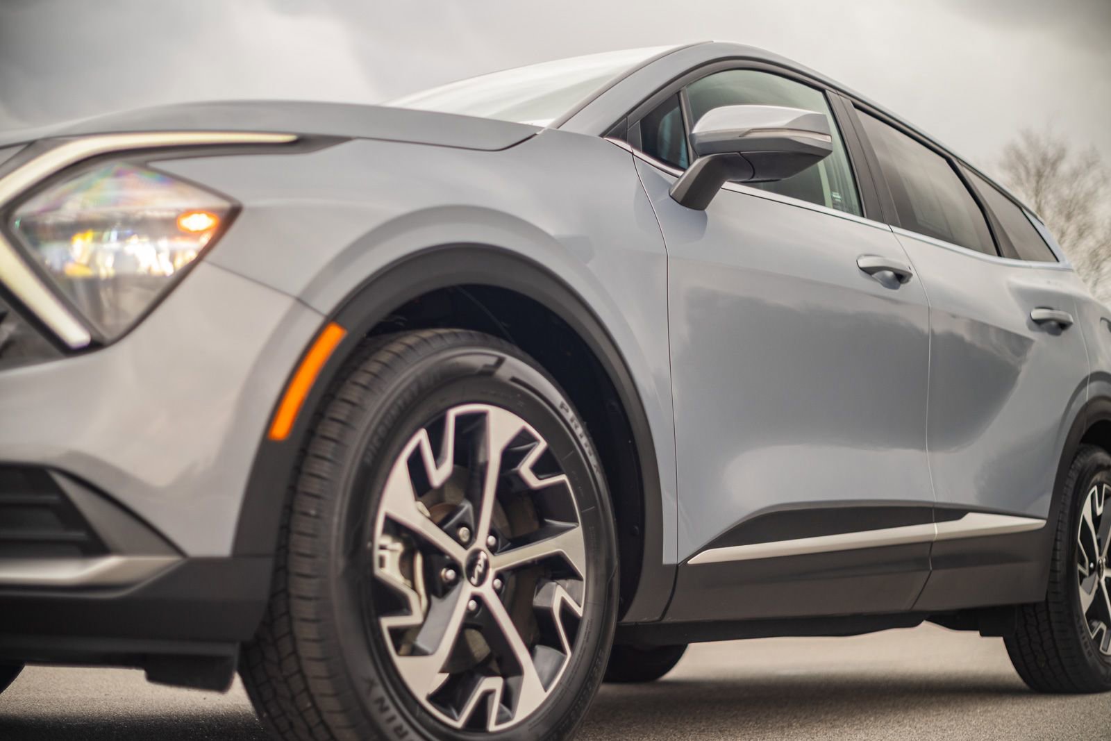 Used 2023 Kia Sportage EX image 4