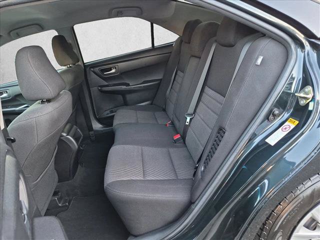 Used 2016 Toyota Camry LE FWD image 11