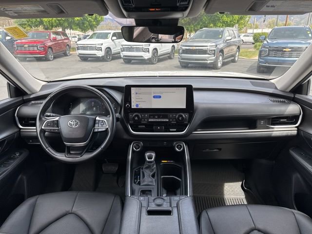 Used 2024 Toyota Grand Highlander AWD image 13