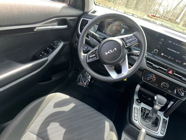 Used 2024 Kia Seltos LX image 20