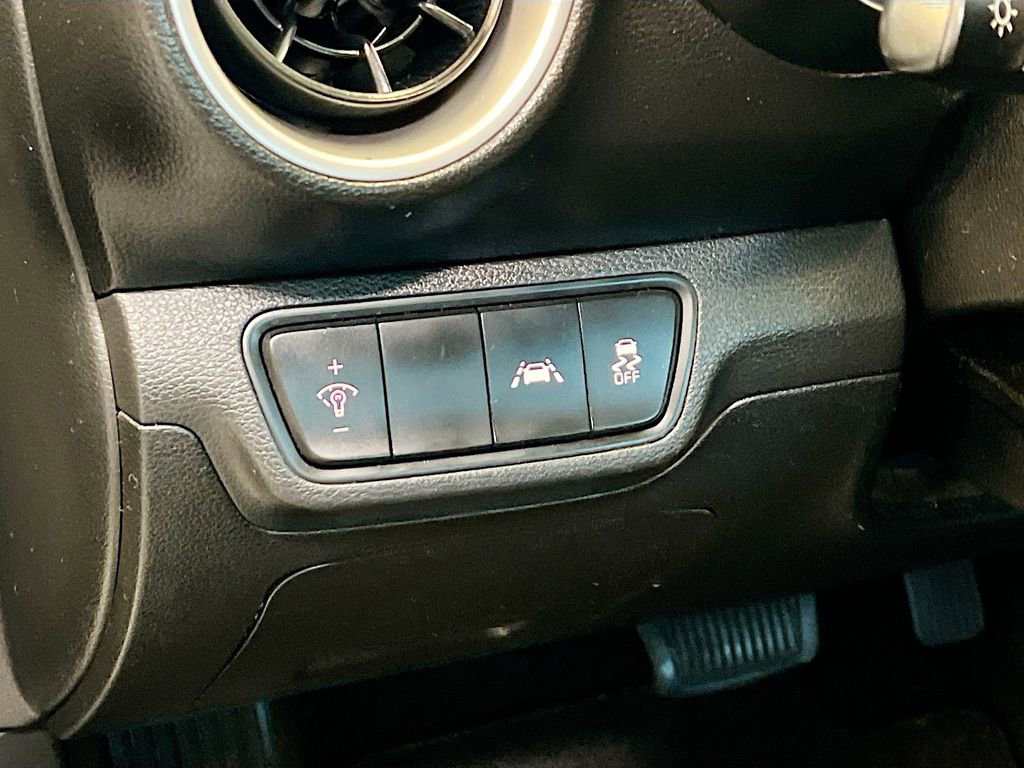 Used 2020 Kia Forte LXS image 10