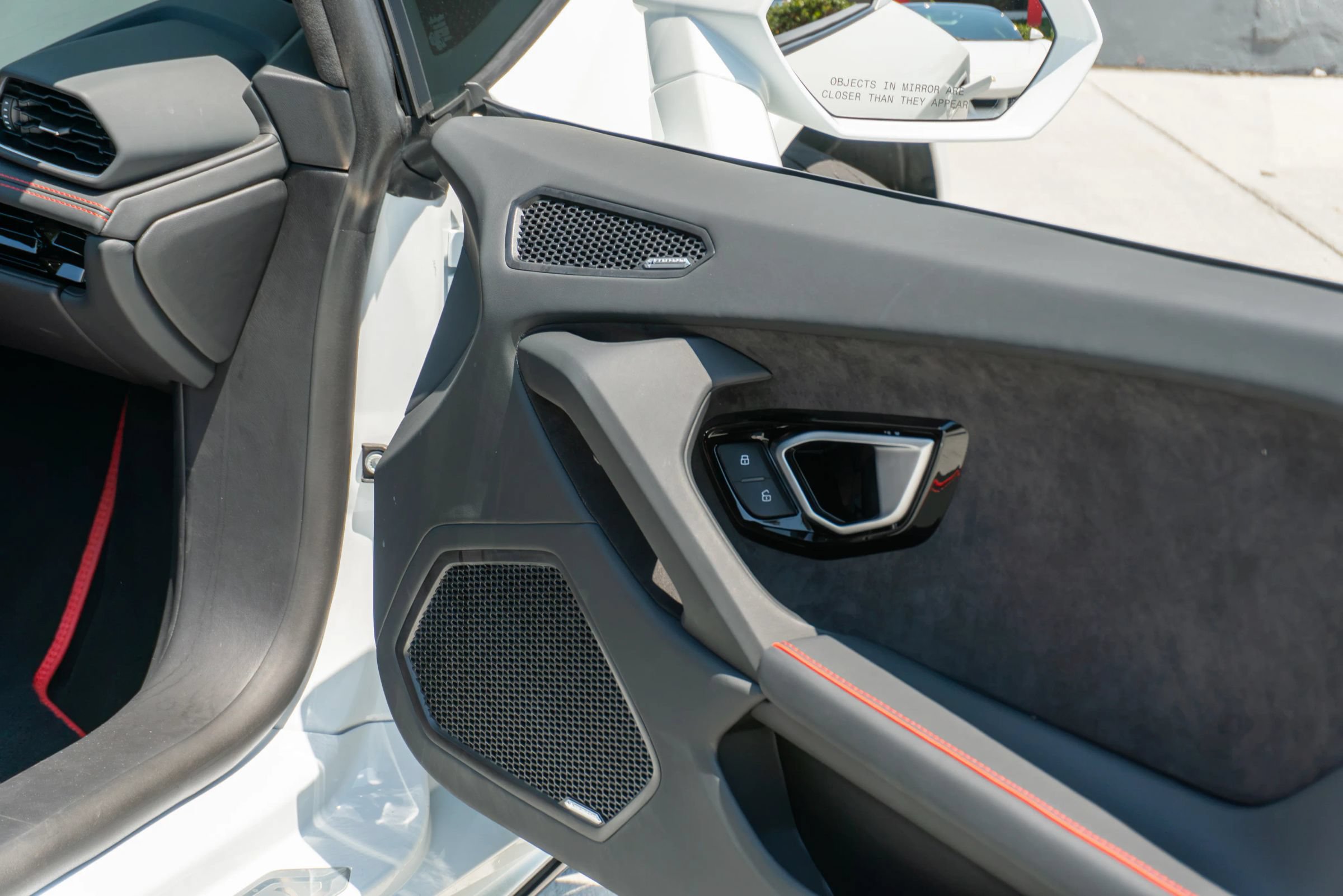 Used 2023 Lamborghini Huracan EVO RWD image 64