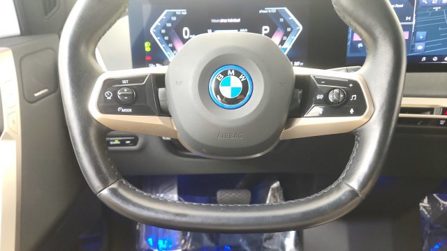 Used 2024 BMW iX xDrive50 w/ Sport Package AWD/4WD image 57