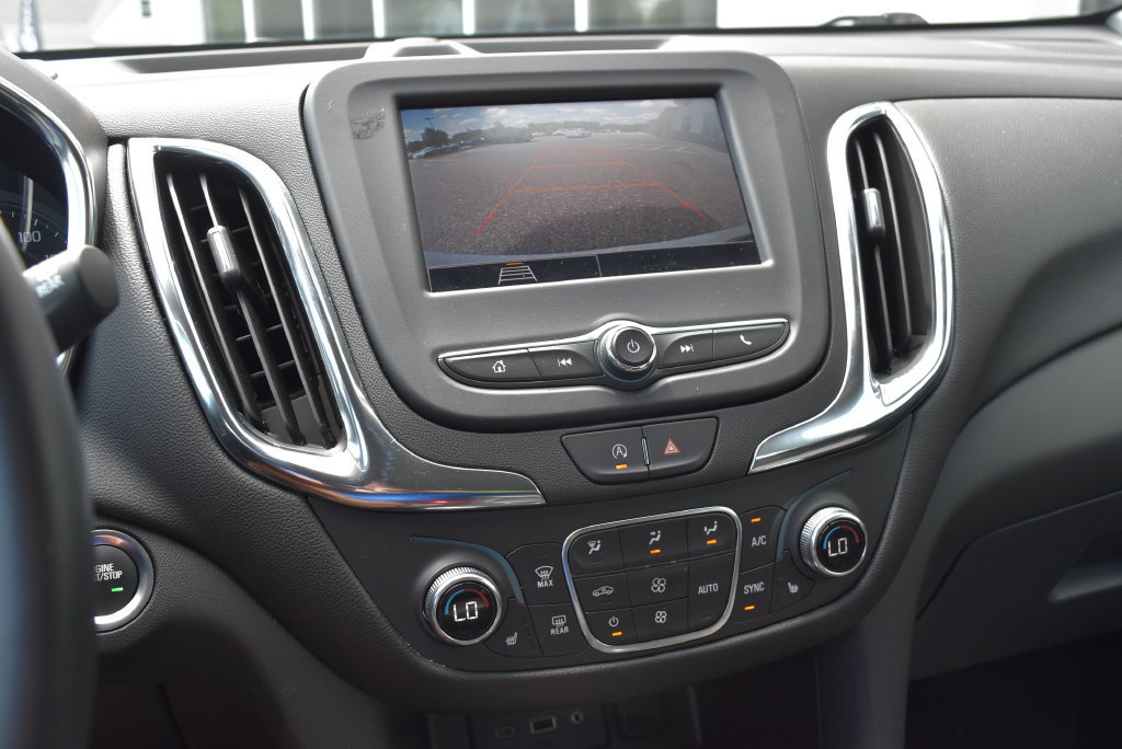 Used 2024 Chevrolet Equinox LT AWD/4WD image 16