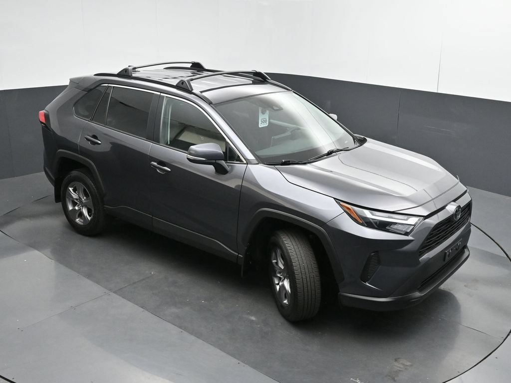Used 2024 Toyota RAV4 XLE AWD/4WD image 39