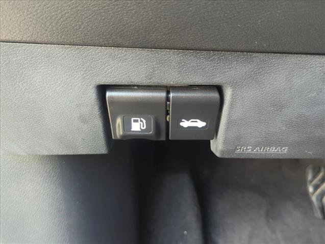 Used 2020 Nissan Kicks SV FWD image 10
