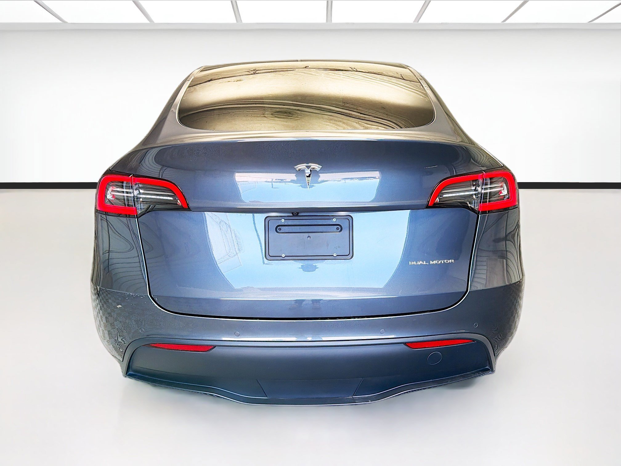 Used 2022 Tesla Model Y Long Range AWD/4WD image 5