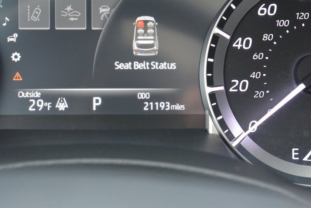 Used 2023 Toyota Highlander XLE image 14