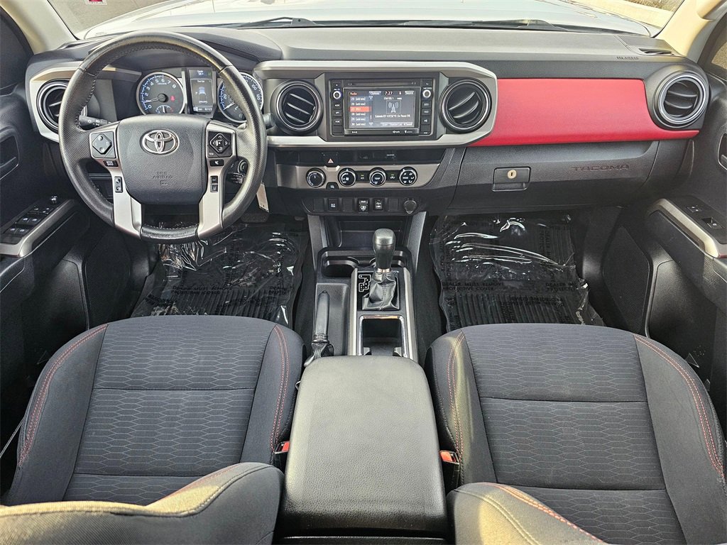 Used 2018 Toyota Tacoma SR5 image 10