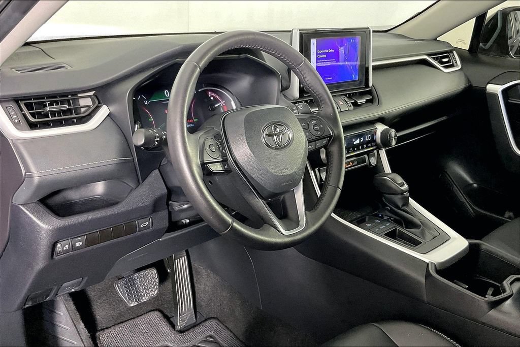 Used 2024 Toyota RAV4 XLE Premium FWD image 15