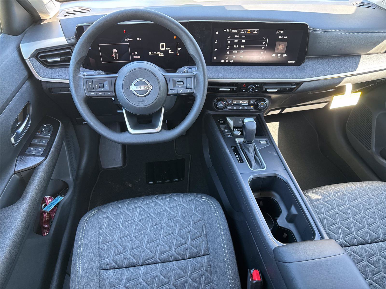 New 2026 Nissan Kicks SV w/ SV Premium Package FWD image 14