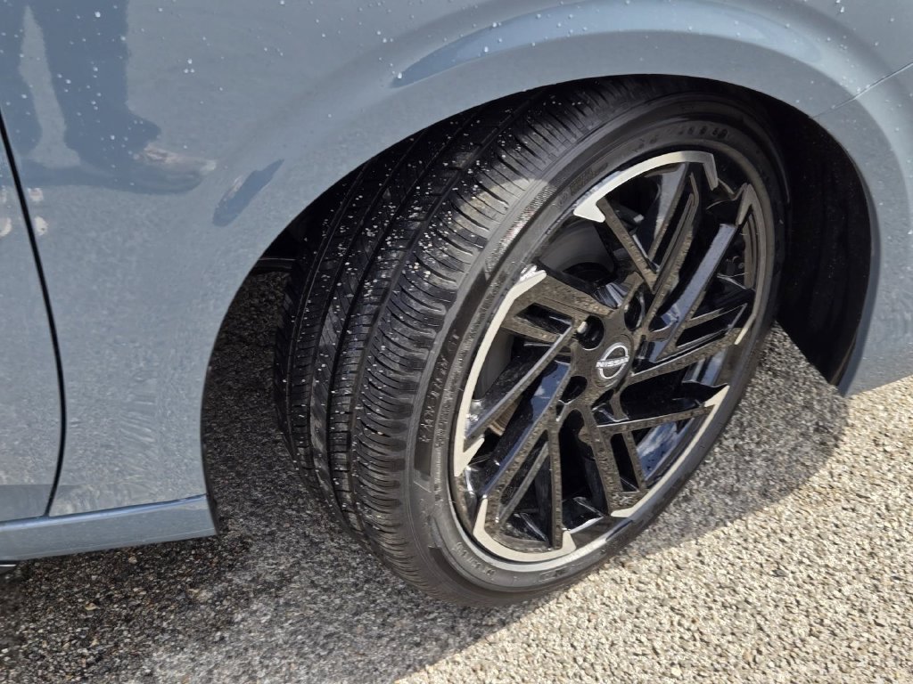 New 2026 Nissan Sentra SR w/ SR Premium Package FWD image 6