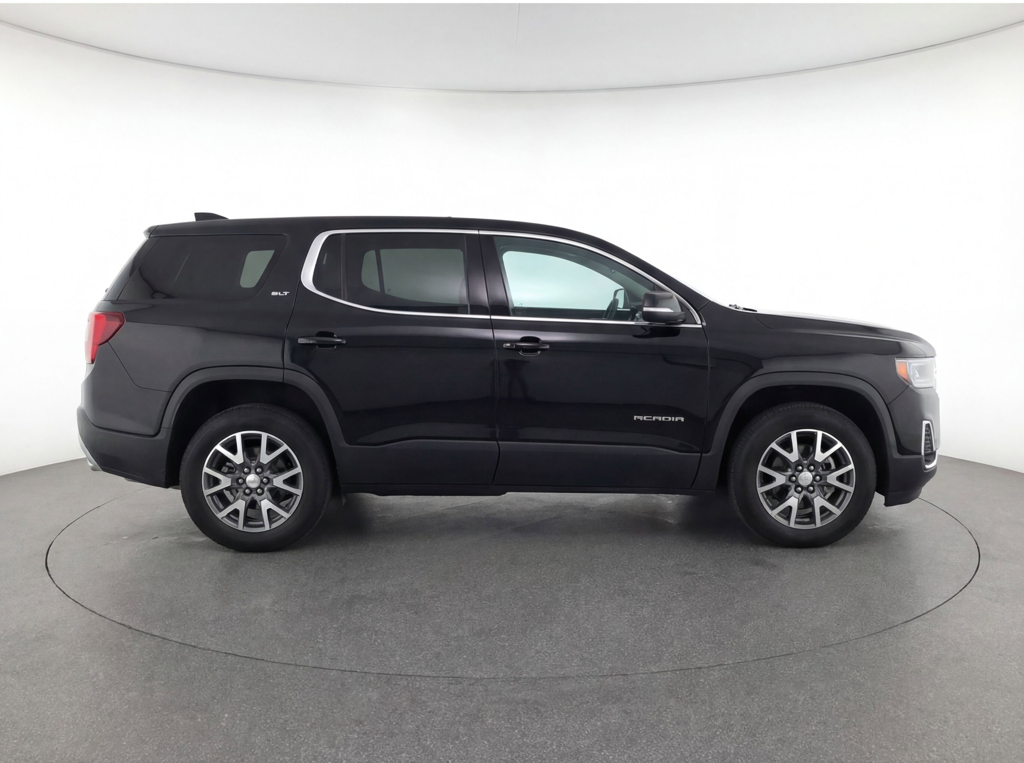 Used 2023 GMC Acadia SLT FWD image 11