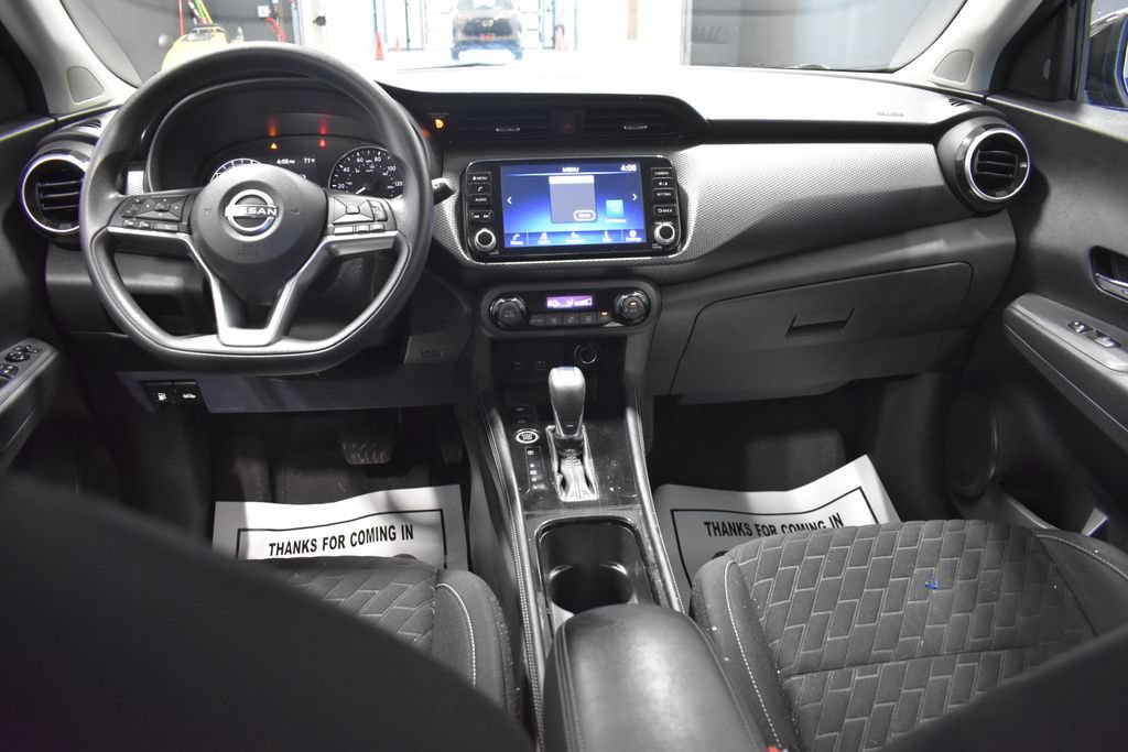 Used 2022 Nissan Kicks SV FWD image 13
