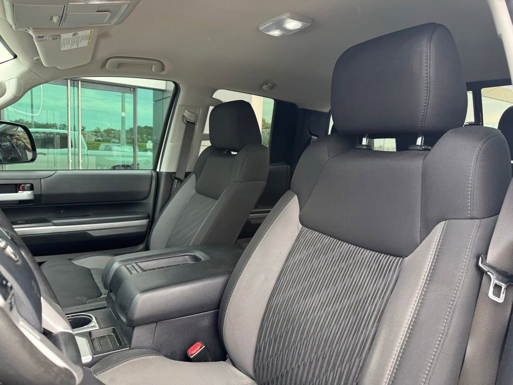 Used 2017 Toyota Tundra SR5 w/ SR5 Upgrade Package AWD/4WD image 5