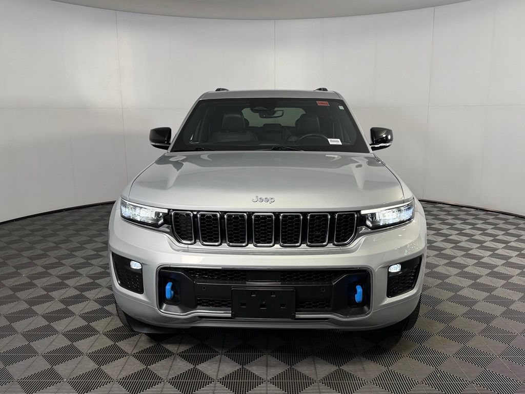 Used 2023 Jeep Grand Cherokee Overland AWD/4WD image 5