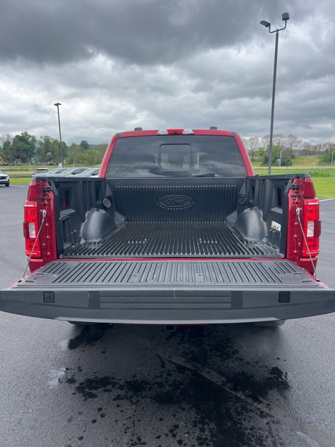 Used 2022 Ford F150 XLT w/ Equipment Group 302A High AWD/4WD image 11