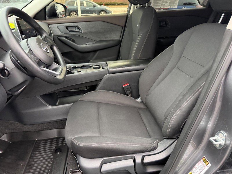 Used 2023 Nissan Rogue S AWD/4WD image 16