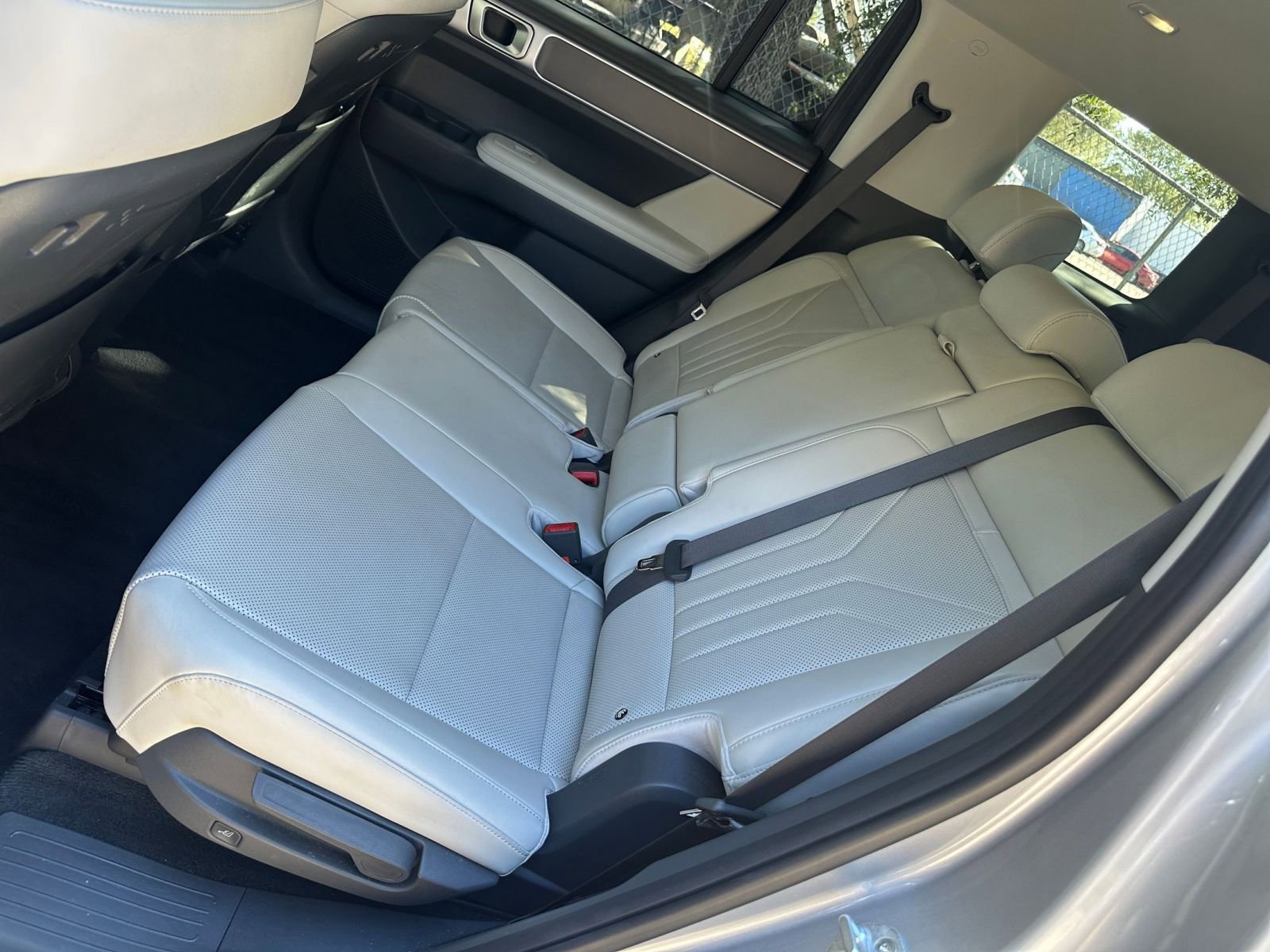 Used 2025 Hyundai Santa Fe SEL FWD image 29