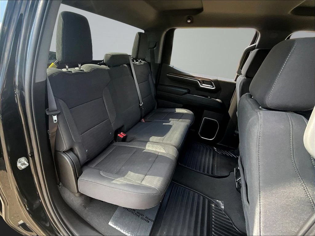 Used 2023 Chevrolet Silverado 1500 LT AWD/4WD image 27