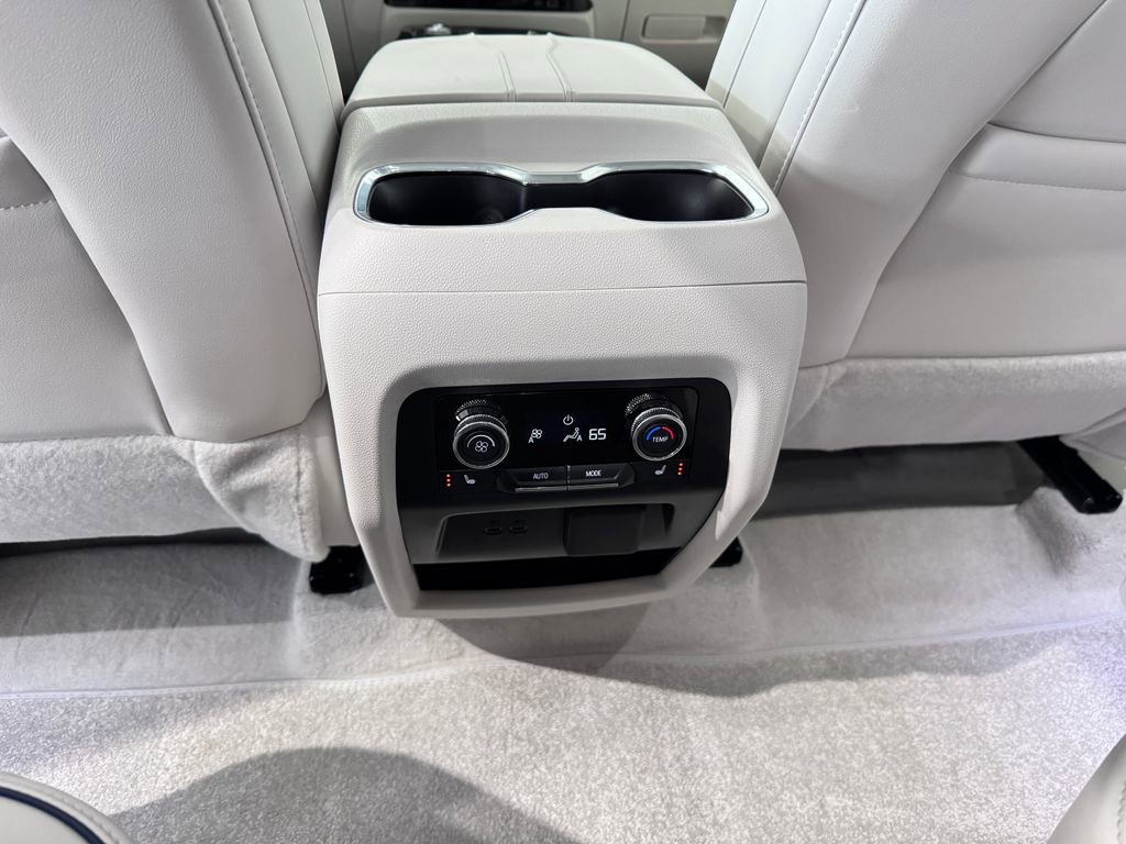 Certified 2025 Buick Enclave Avenir w/ Trailering Package, 5000 lbs. image 30