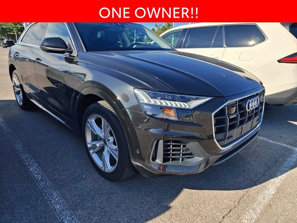 Used 2023 Audi Q8 Premium AWD/4WD image 3