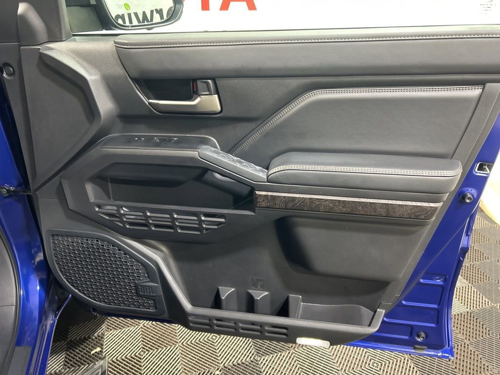 Used 2024 Toyota Tacoma Limited w/ Limited Package (LT) image 11