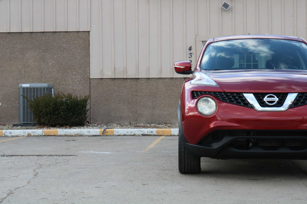 Used 2015 Nissan Juke SV w/ Cold Weather Package image 3