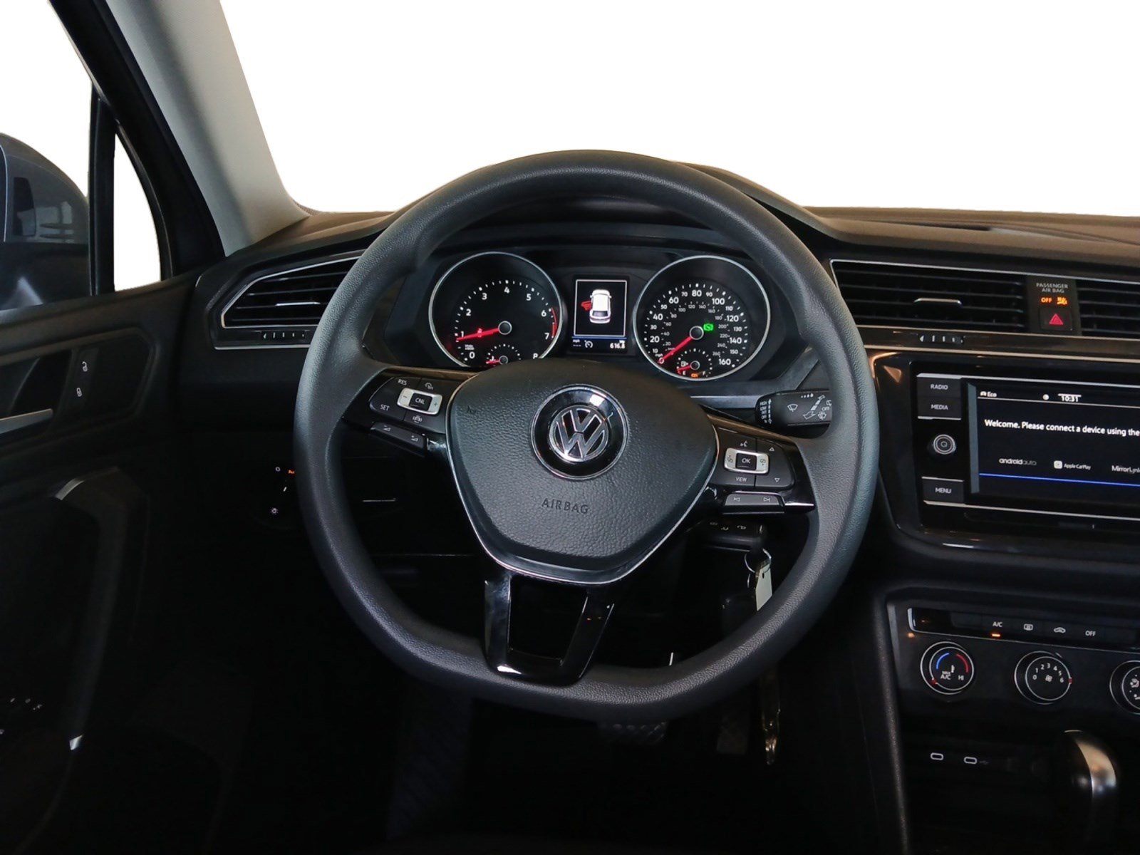Used 2020 Volkswagen Tiguan S image 12