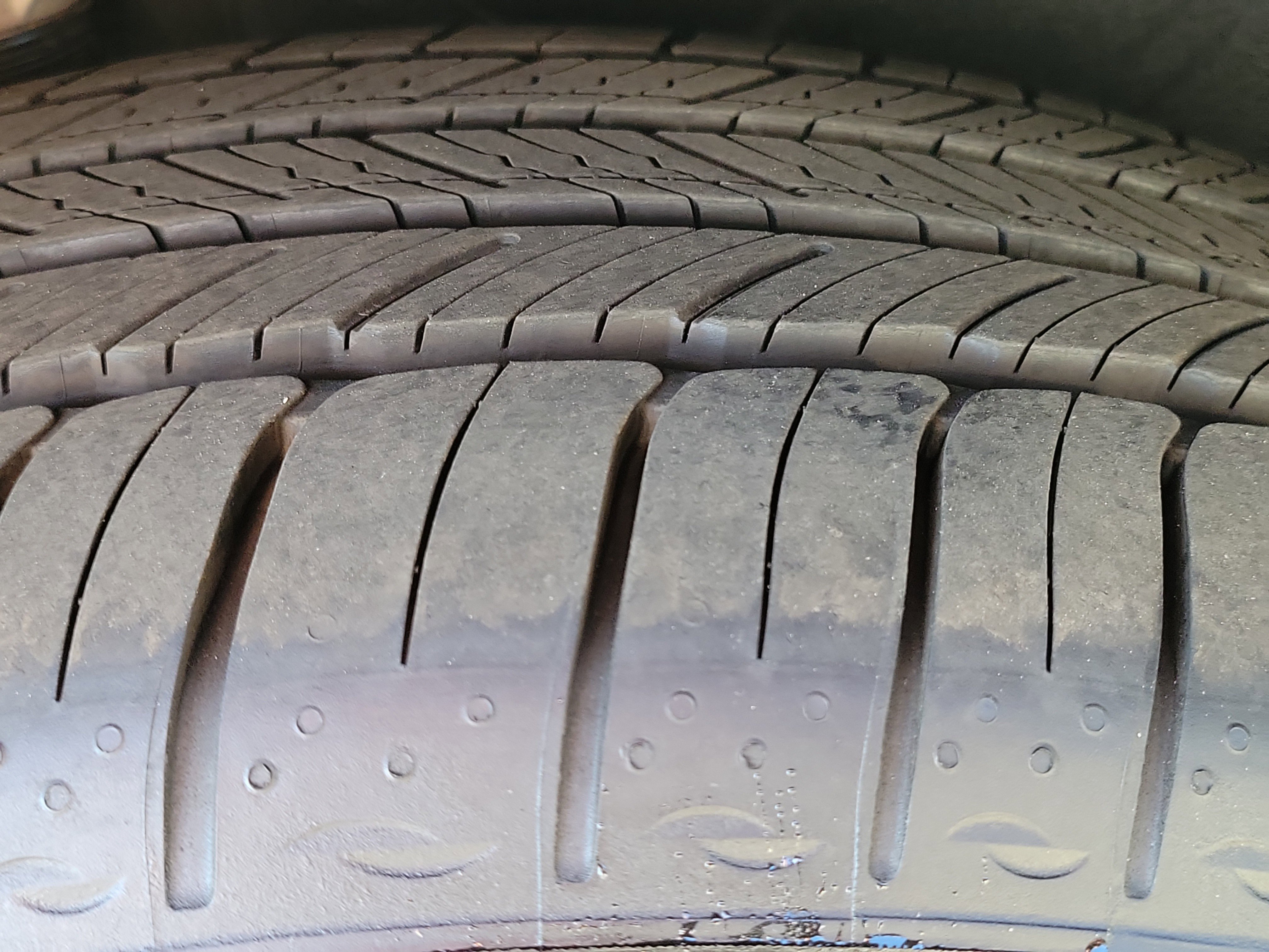 Certified 2026 Genesis GV70 2.5T Advanced image 23