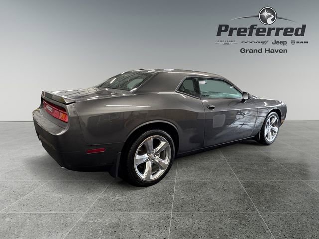 Used 2014 Dodge Challenger SXT Plus image 20