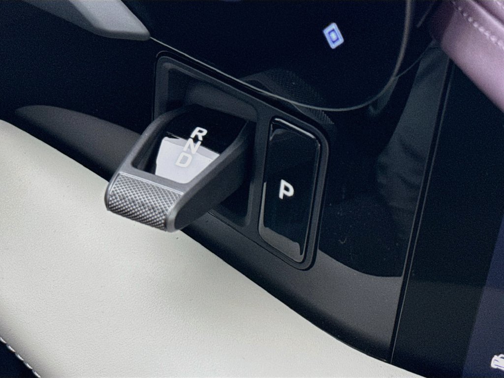 New 2026 Porsche Taycan AWD/4WD image 20