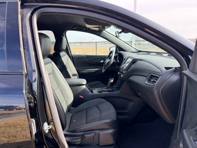 Used 2023 Chevrolet Equinox RS image 11