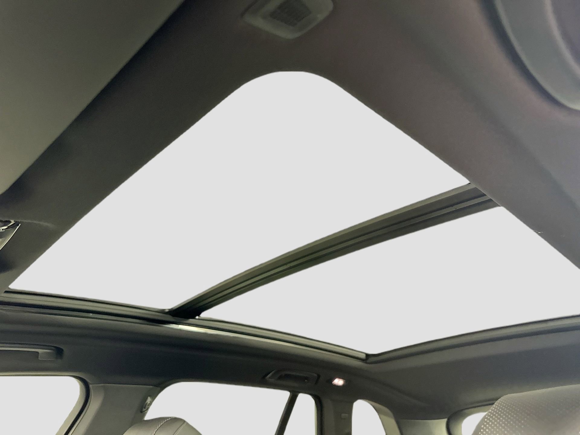 Certified 2026 BMW X5 sDrive40i w/ Premium Package image 13