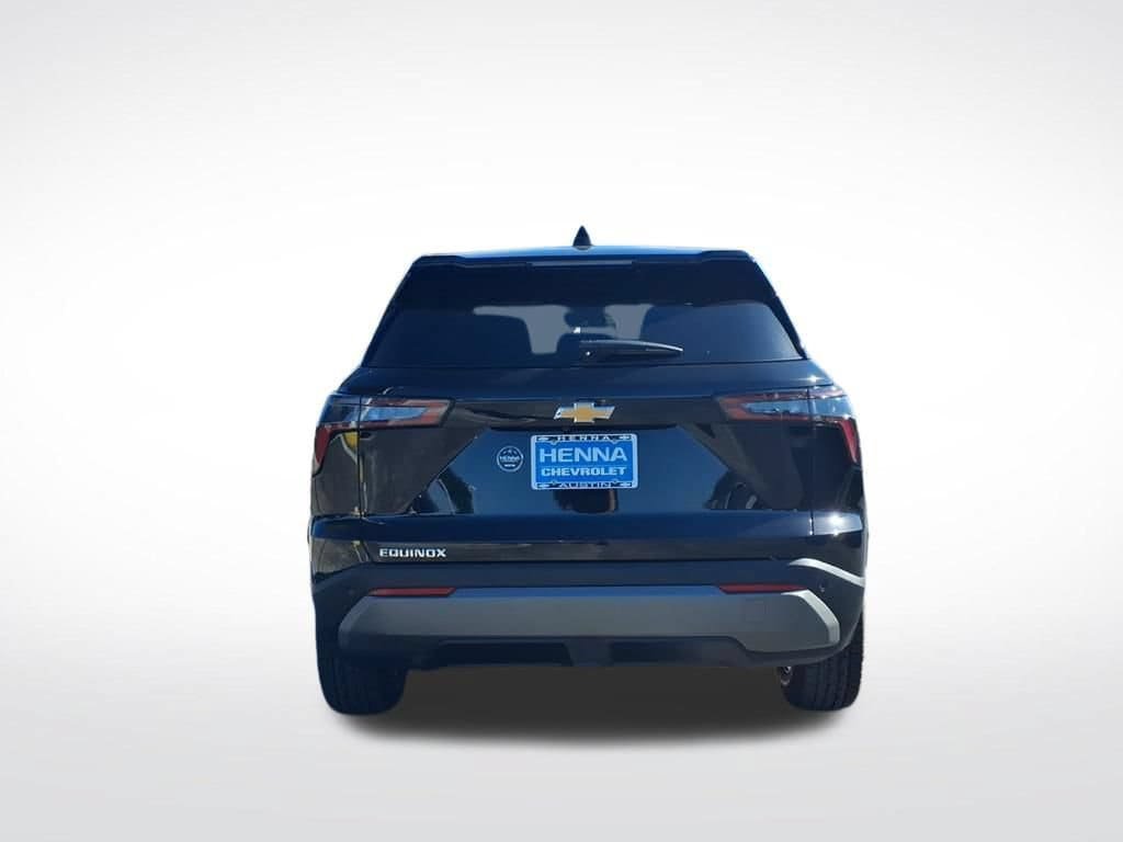 New 2027 Chevrolet Equinox LT w/ Convenience Package II FWD image 4