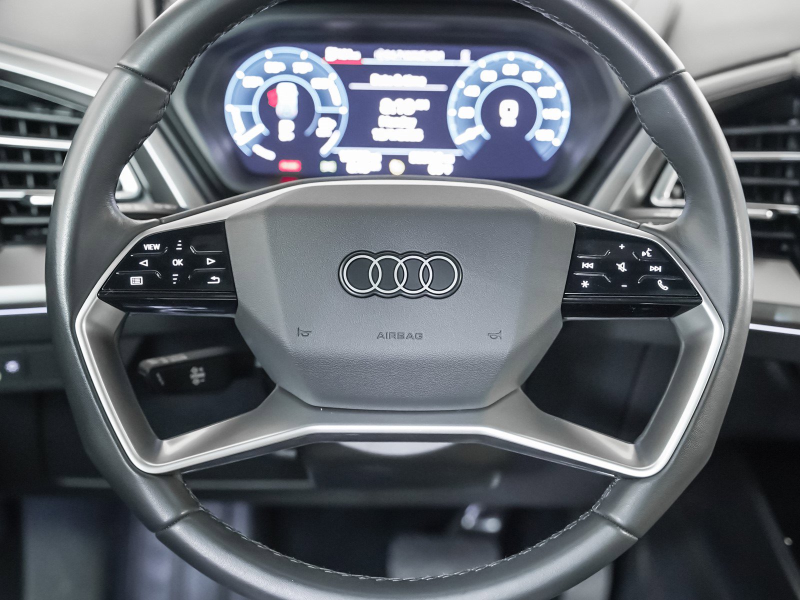 Certified 2023 Audi Q4 e-tron Premium image 16