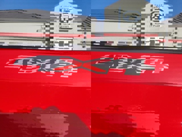 Used 2021 Chevrolet Silverado 1500 Custom image 7