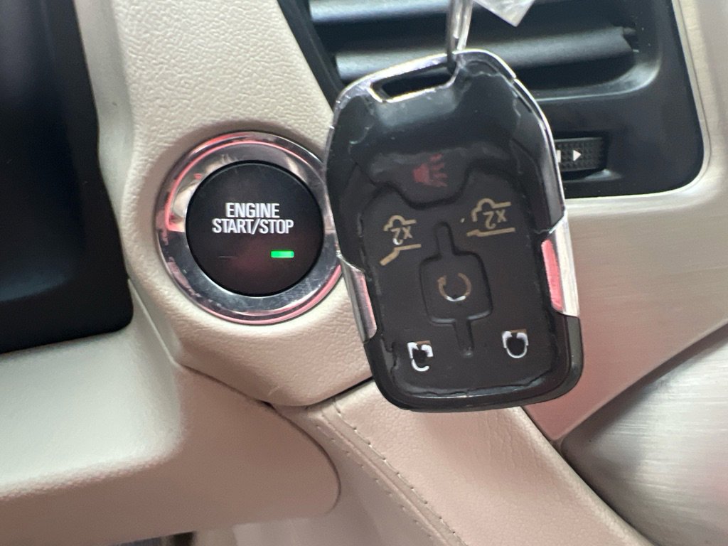 Used 2015 GMC Yukon Denali w/ Open Road Package image 37