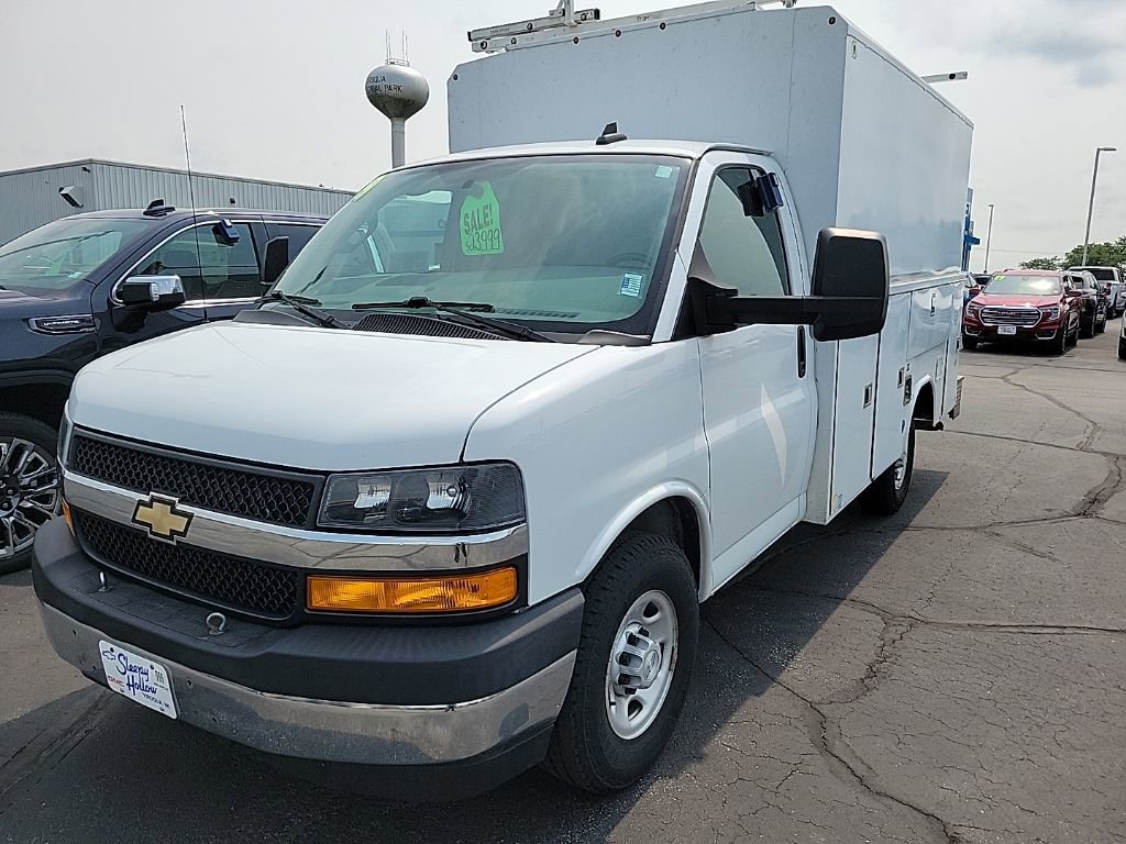 Used 2019 Chevrolet Express 3500 w/ Power Convenience Package RWD image 1