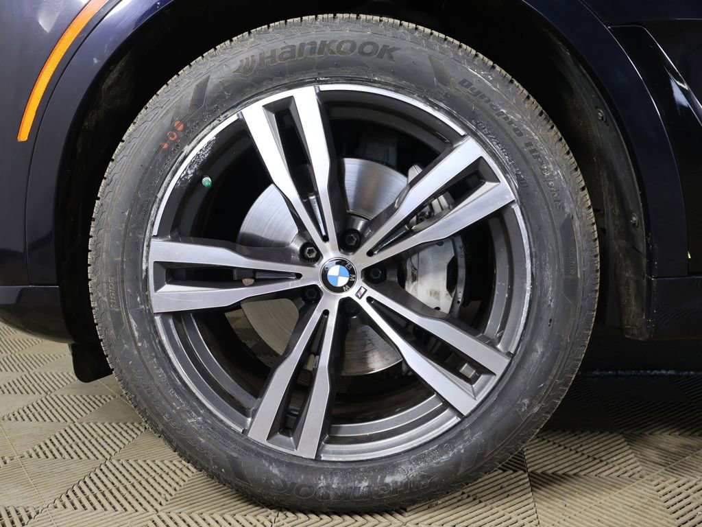 Used 2023 BMW X7 xDrive40i w/ M Sport Package AWD/4WD image 24