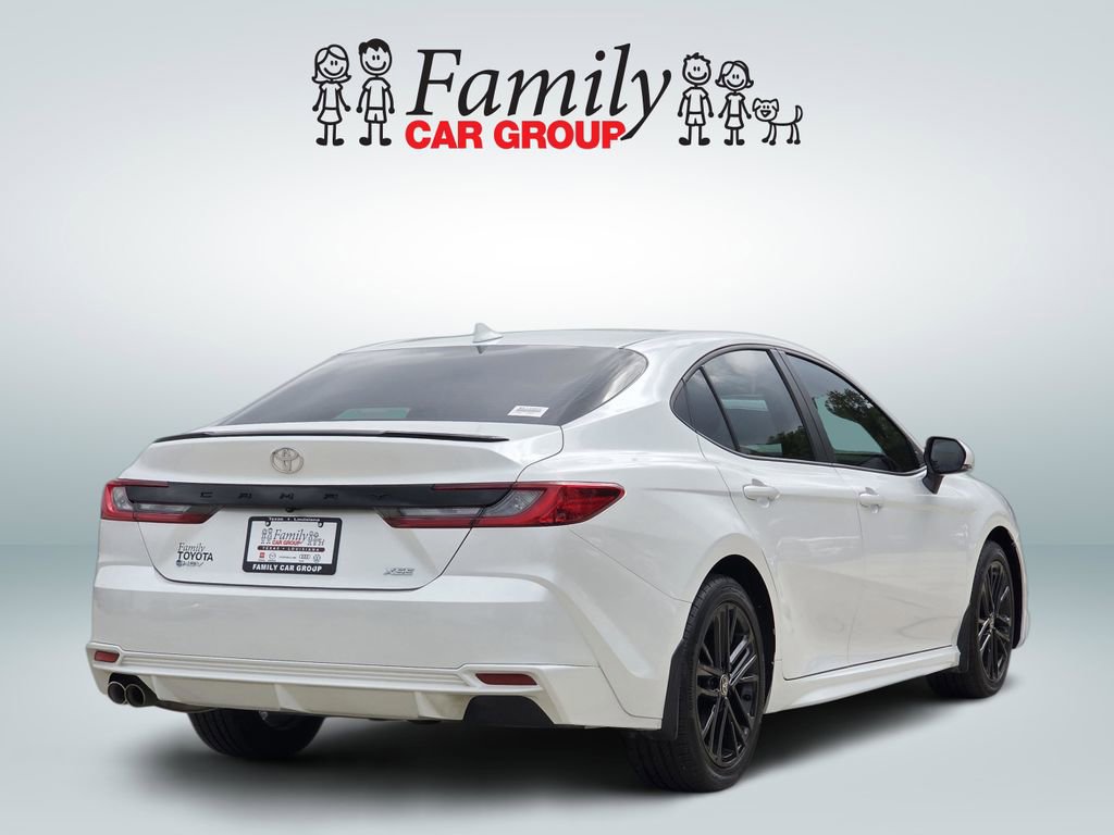 Used 2025 Toyota Camry XSE FWD image 4