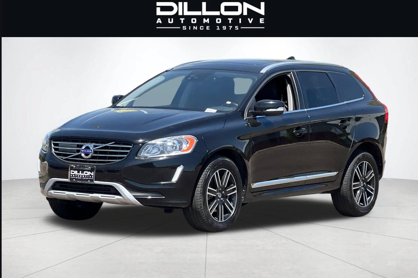 Used 2017 Volvo XC60 T5 Dynamic w/ Advanced Package AWD/4WD image 8