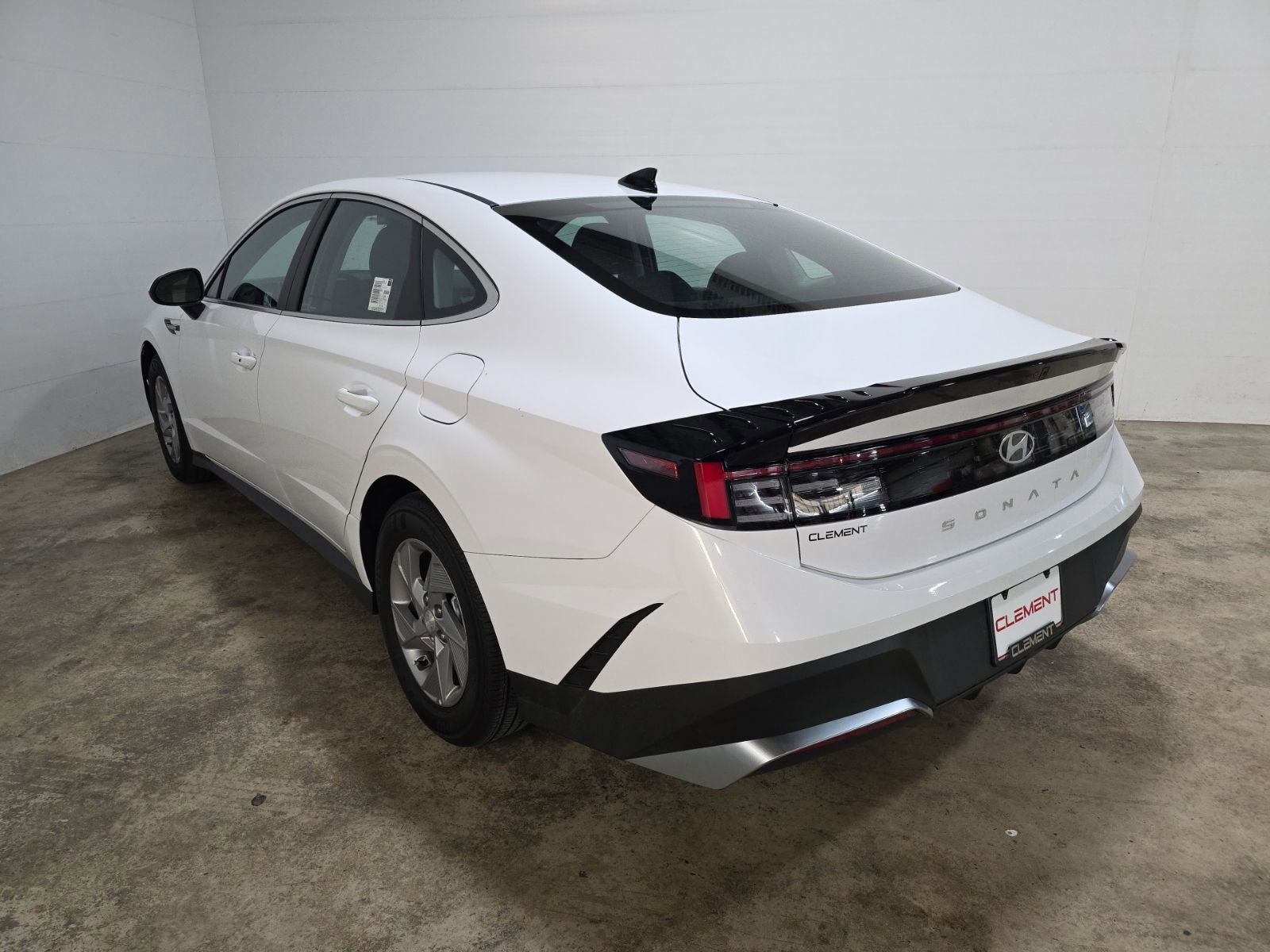 Used 2025 Hyundai Sonata SE image 8