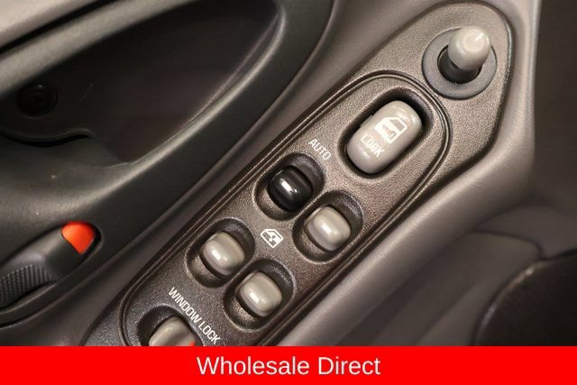 Used 2003 Pontiac Grand Am SE FWD image 10
